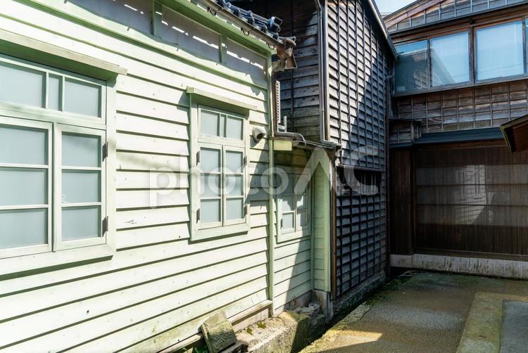 金沢、ひがし茶屋街 ひがし茶屋街,金沢,歴史的建造物の写真素材