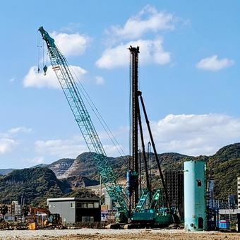 地盤基礎工事の光景 地盤基礎工事,地盤工事,既成杭（コンクリート杭・鋼管杭の写真素材