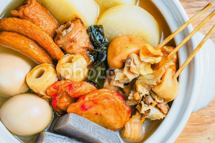 具だくさんのおでん おでん,鍋料理,大根の写真素材