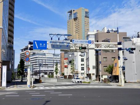 高松駅前の県庁前通り 高松駅前の県庁前通り 高松市,サンポート高松,高松シンボルタワーの写真素材