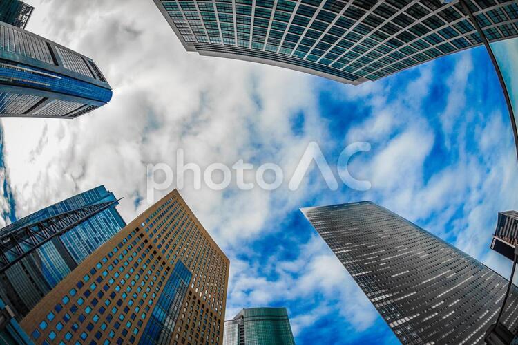 東京都港区・汐留のオフィスビル群と青空 汐留,オフィスビル群,オフィス街の写真素材