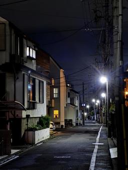 夜の住宅街 夜の住宅街の写真