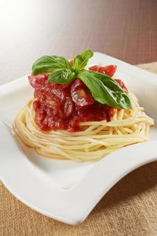 トマトソースパスタ トマトソースパスタ トマトスパゲッティ,トマトパスタ,フレッシュトマトパスタの写真素材