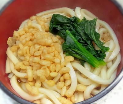 あげ玉うどん　ほうれん草 うどん,揚げ玉,あげ玉の写真素材