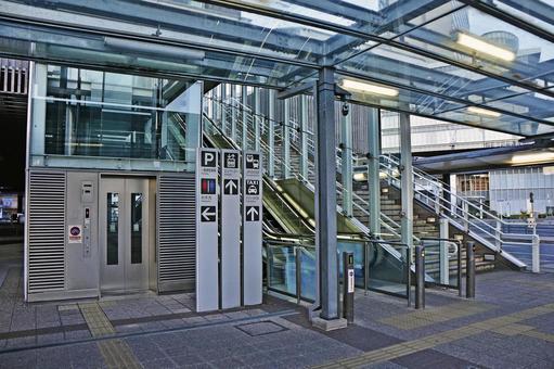Okayama Station bus stop stairs, JPG