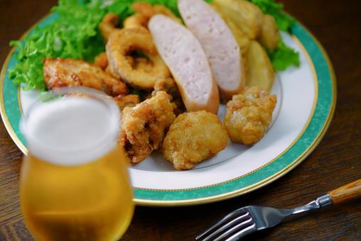 ビールとオードブル ビールとオードブル 食事,食卓,食べ物の写真素材
