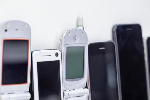 スマホとガラケー スマホとガラケーの写真