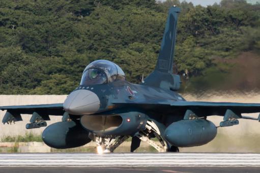 Photo, fighter aircraft, fー2, slip away, 