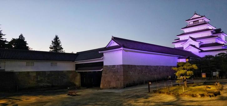 鶴ヶ城　ライトアップ 鶴ヶ城,ライトアップ,会津の写真素材