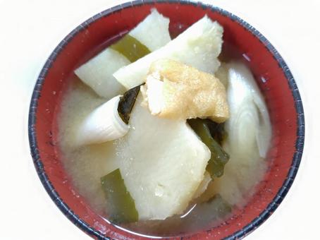 じゃがいもの味噌汁 じゃがいもの味噌汁の写真