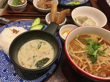 タイ料理 タイ料理 タイ料理,グリーンカレー,トムヤムクンの写真素材