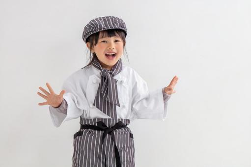 シェフの格好をした女の子 シェフの格好をした女の子 シェフ,子ども,職業体験の写真素材