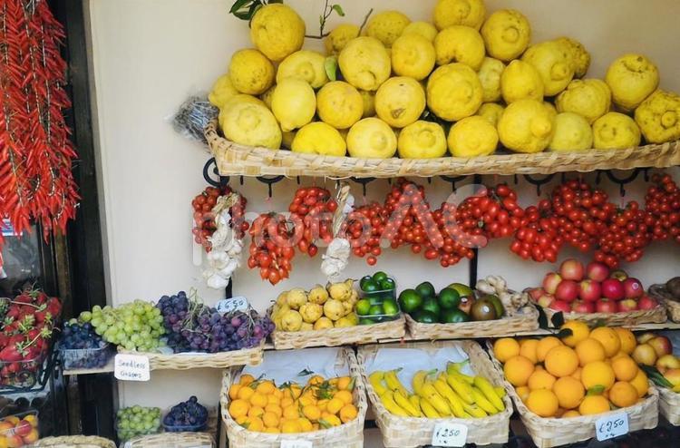 海外の果物屋さん フルーツ,果物屋,fruitsの写真素材