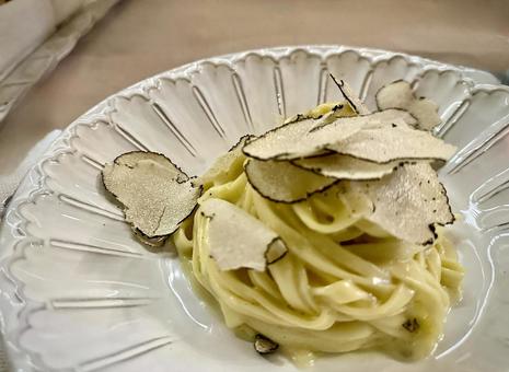 白トリュフの高級フェットチーネ 白トリュフの高級フェットチーネの写真