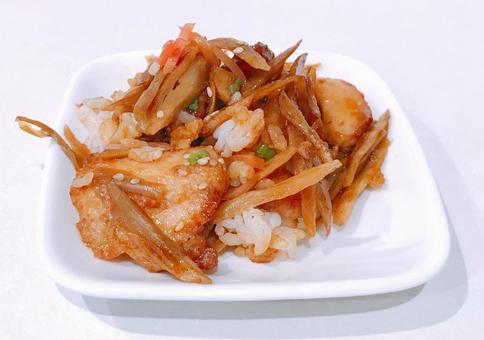鶏ごぼうご飯 鶏ごぼうご飯,鶏ごぼう,混ぜご飯の写真素材