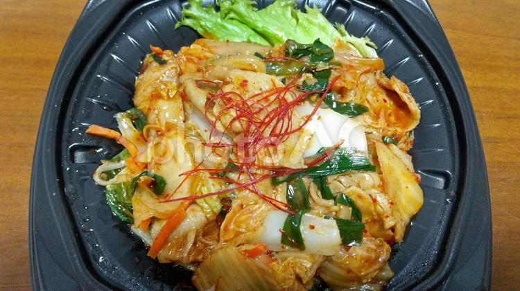 豚キムチ丼　テイクアウト 豚キムチ丼,丼物,ご飯物の写真素材