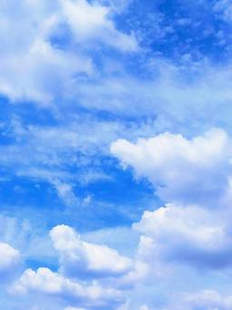 立ち上る白い雲 立ち上る白い雲の写真