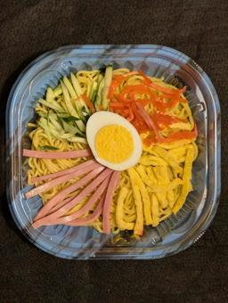 Supermarket cold Chinese noodles, JPG Supermarket cold Chinese noodles, JPG