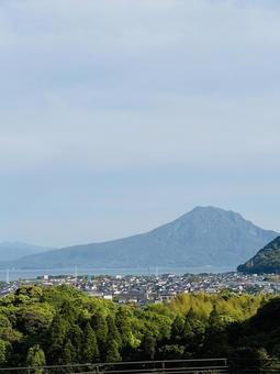 姶良からみえる桜島 姶良からみえる桜島の写真