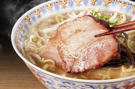 豚骨ラーメン はしあげ 豚骨ラーメン はしあげの写真