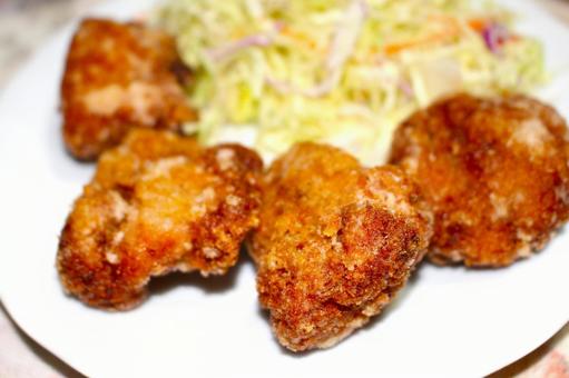 鶏の唐揚げ 鶏の唐揚げの写真
