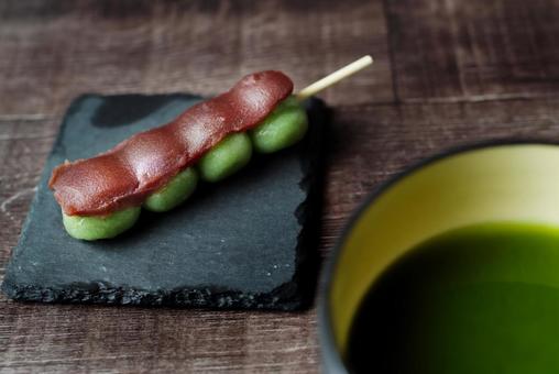 団子とお茶 団子とお茶 団子,だんご,草だんごの写真素材