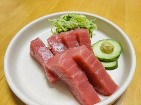 マグロの刺身 マグロの刺身の写真