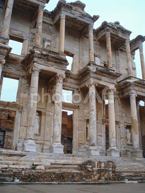 エフェソス遺跡　ケルスス図書館 トルコ,turkey,エフェソス遺跡の写真素材
