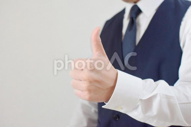 グッドマークするジャケットの男性① ビジネスマン,会社員,男性の写真素材