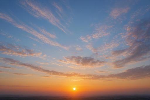 朝焼けの美しい空模様 朝焼けの美しい空模様の写真