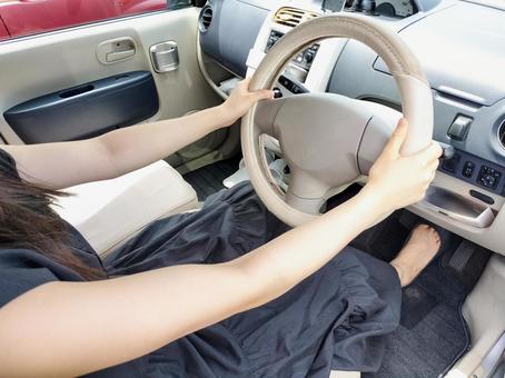 運転・ドライブ・ドライバー 若い女性 運転・ドライブ・ドライバー 若い女性 ドライブ,ドライバー,運転手の写真素材