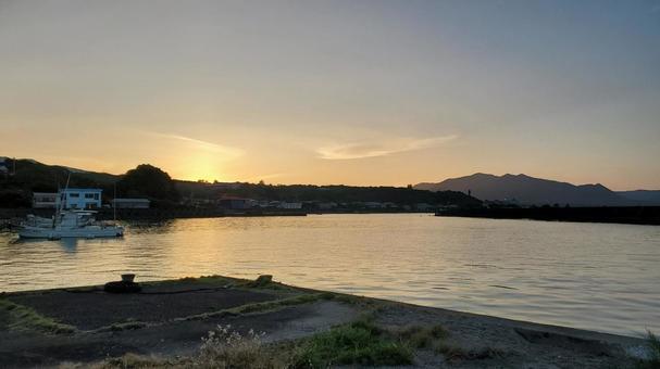 夕方の港 夕方の港の写真