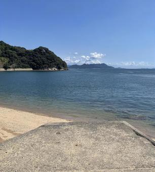 広島県の海 広島県の海 海,空,砂浜の写真素材