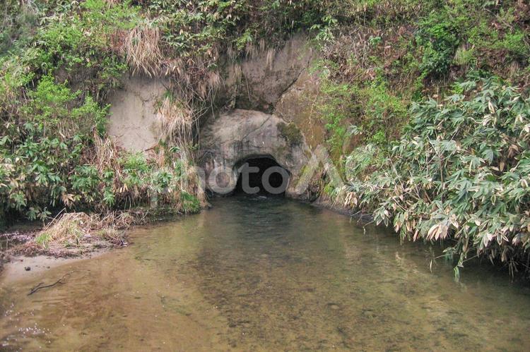 飯盛山の戸ノ口堰洞穴 戸ノ口堰,戸ノ口堰洞穴,飯盛山の写真素材