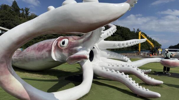 能登の巨大イカモニュメント イカキング,能登,石川県の写真素材