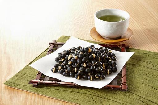 黒豆 お茶 黒豆 お茶 黒豆,和,黒大豆の写真素材