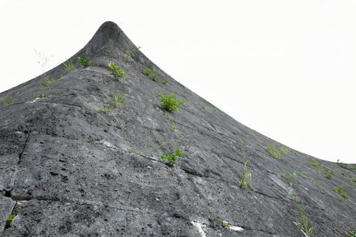 突き出る城壁の写真
