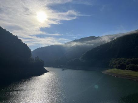 朝の奥多摩湖03 朝の奥多摩湖03の写真