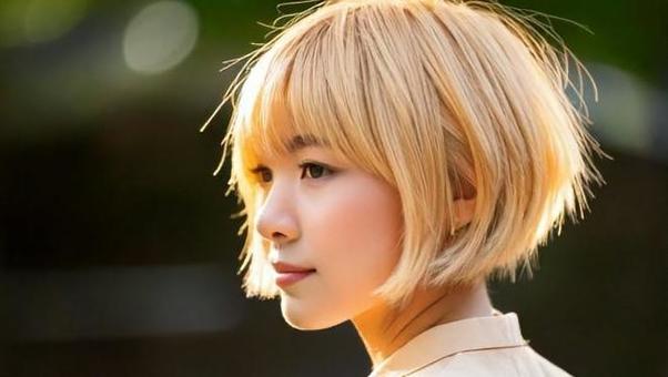 ショートヘアの女性 ショートヘアの女性の写真