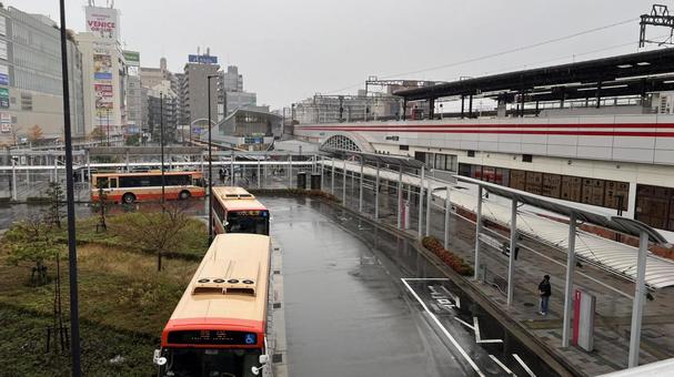 朝の明石駅（雨天）4 兵庫県,明石市,雨の写真素材