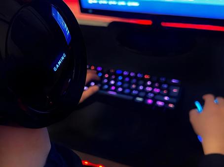 ゲームをする人 ゲームをする人 ゲーム,サブカルチャー,ゲーマーの写真素材