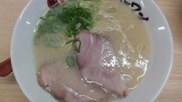 とんこつラーメン とんこつラーメンの写真