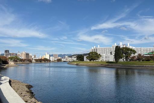 太田川河岸 広島市,市街,太田川の写真素材