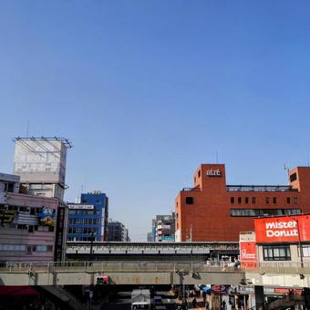 JR亀戸駅&駅前の風景(東京都・江東区) JR亀戸駅&駅前の風景(東京都・江東区)の写真