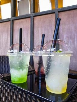 Summer break with three-color soda, JPG