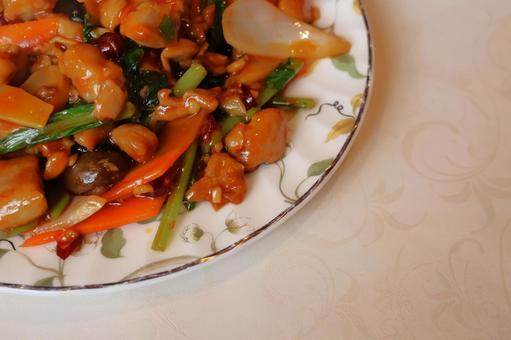 中華料理店の鶏肉のピリ辛炒め 鶏肉,ピリ辛炒め,ニンジンの写真素材