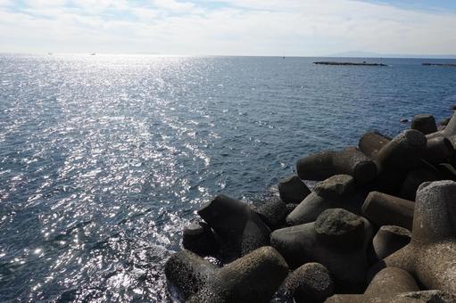 海と空とテトラポット テトラポット,テトラポッド,ブロックの写真素材