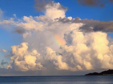雲 虹 海 雲 虹 海 雲,虹,空の写真素材