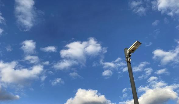 街灯と青空 街灯と青空の写真