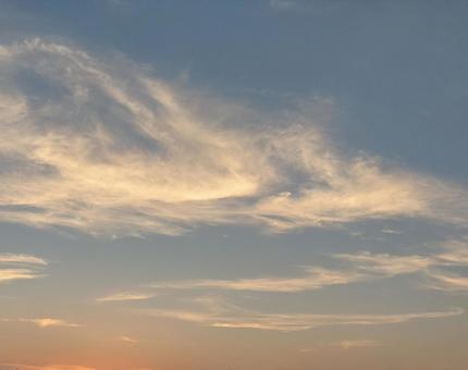 たなびく雲の写真